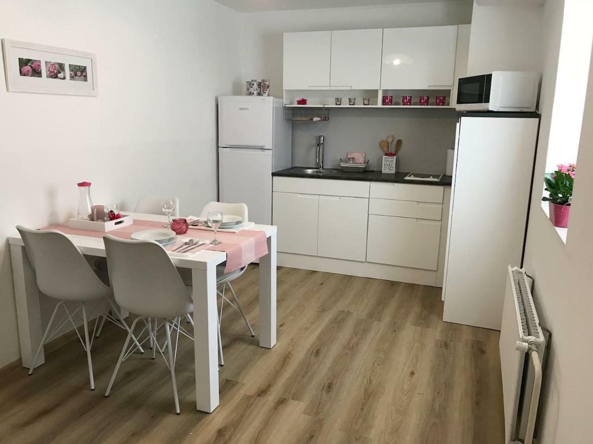 Charming Apartments Ana 马里博尔 外观 照片
