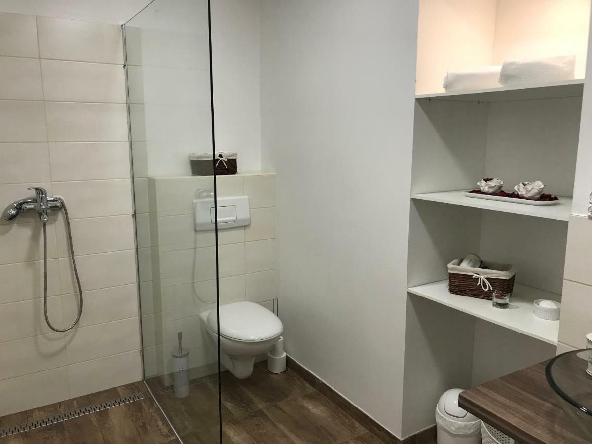 Charming Apartments Ana 马里博尔 外观 照片